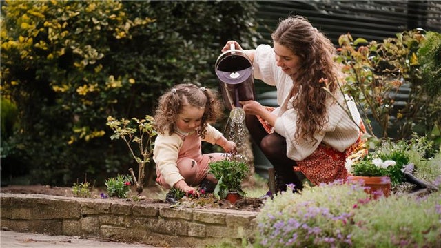 10 ways to save the planet while gardening