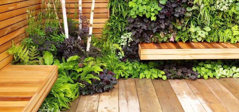 How to choose sustainable materials for your garden