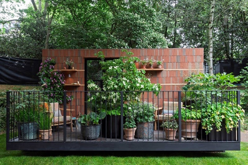A Space to Read Balcony Garden sponsored by Viking designed by Freddie Strickland & Ben Gifford
