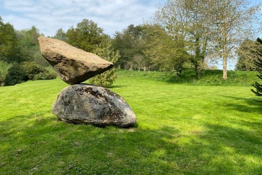 Adrian Gray Stonebalancing Sculptures