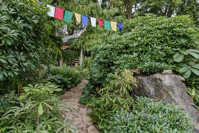 Explore the gardens at RHS Chelsea