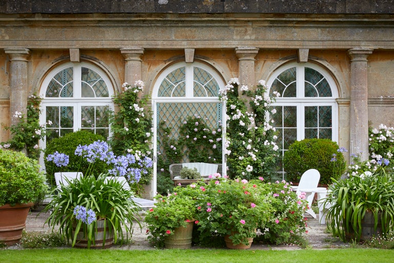 Book an exclusive garden tour and a delicious breakfast as part of your visit